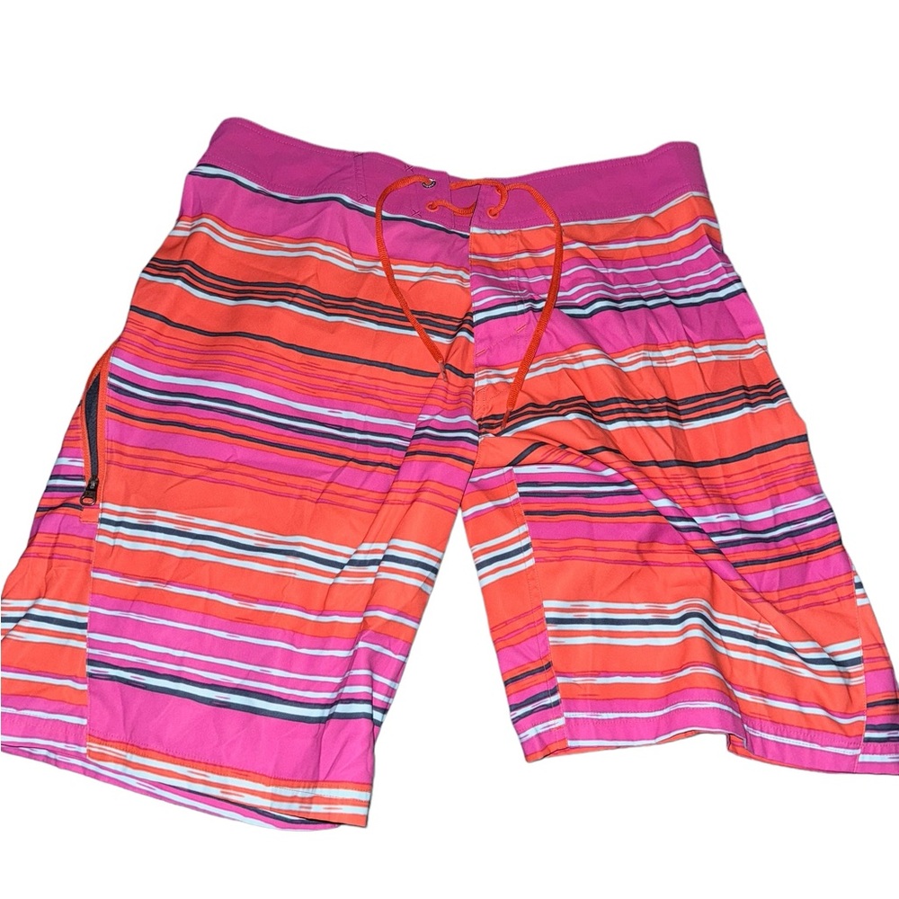 Men’s size 34 Under Armour swim trunks